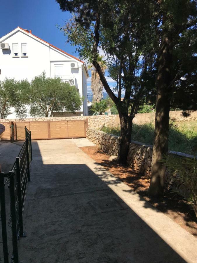 Holiday Home Nova Novalja Exterior photo